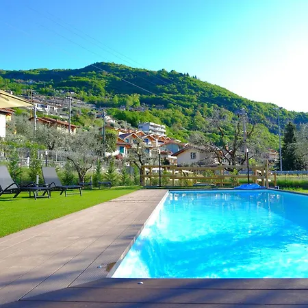 Costa Blu-pool And Terrace Overlooking The * Riva di Solto